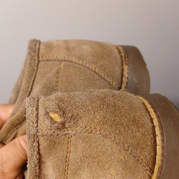 Prospector. Moccasins color Tan, size 11.5R Very comfortable. - Picture 6 of 11